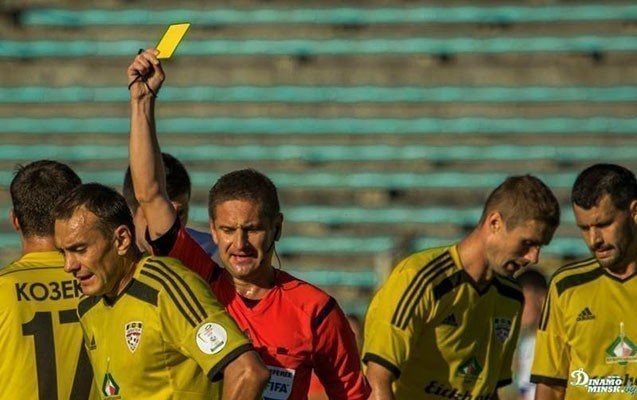 zire-ucun-tanis-hakim